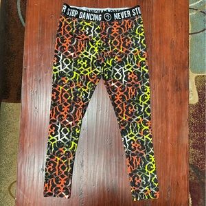 Zumba Never Stop Dancing Black Orange Yellow Leggings Size L